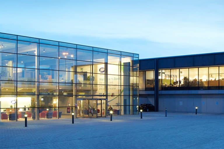 Boots HQ D90 Docks Element PFP